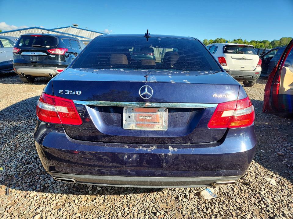 Zdjęcie 6 z aukcji – 2011 MERCEDES-BENZ E z VIN WDDHF8HB1BA423131