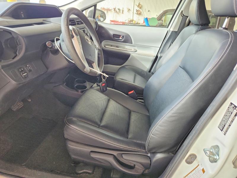 Photo 7 from auction – 2012 TOYOTA PRIUS C with VIN JTDKDTB39C1015116