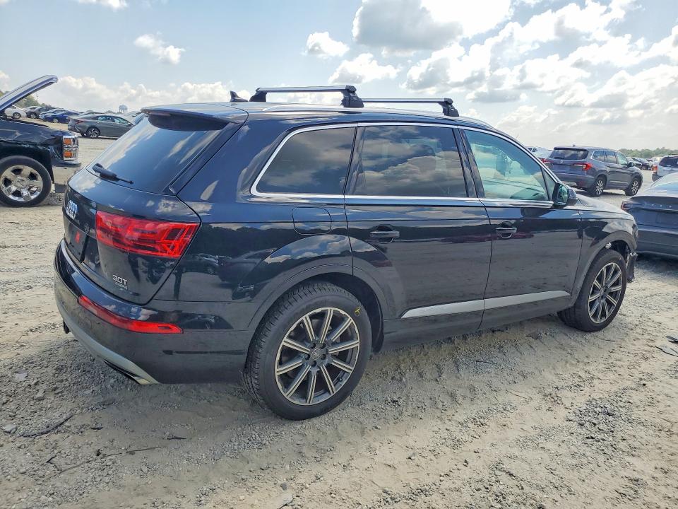 Photo 3 from auction – 2017 AUDI Q7 with VIN WA1LAAF78HD011590