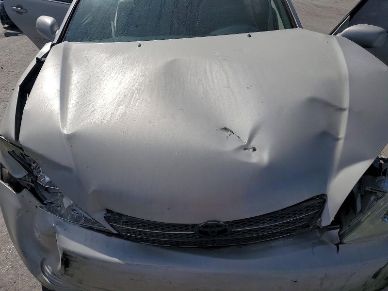 Photo 11 from auction – 2002 TOYOTA CAMRY with VIN 4T1BE32K02U540918