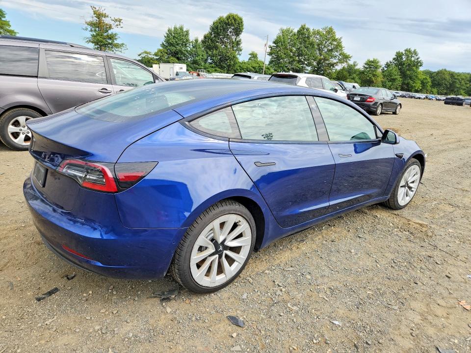 Photo 3 from auction – 2022 TESLA MODEL 3 with VIN 5YJ3E1EA7NF286928