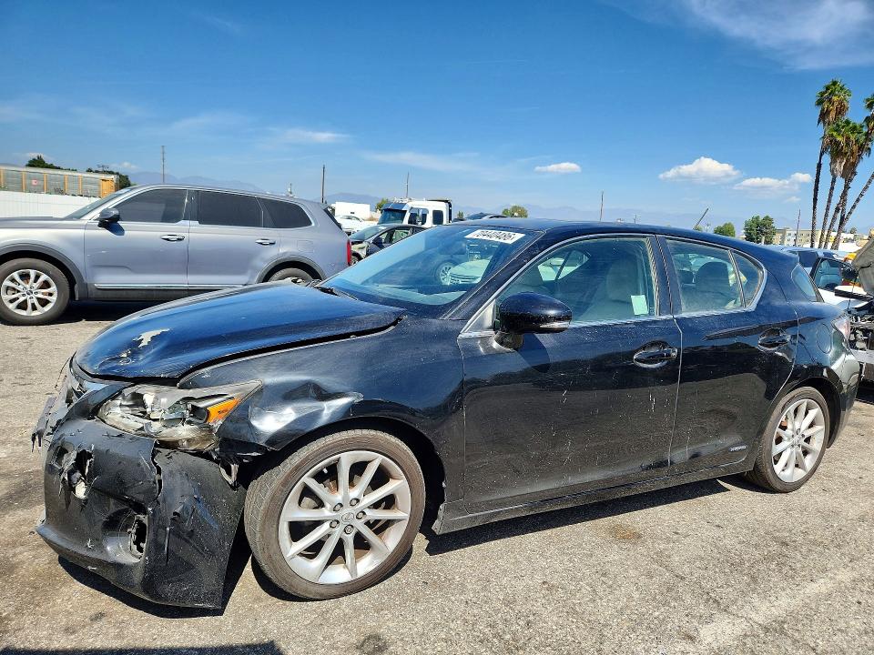 2013 LEXUS CT - Търг №70440486