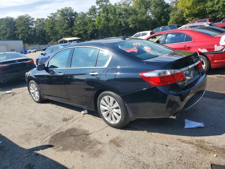 Photo 2 from auction – 2014 HONDA ACCORD with VIN 1HGCR3F96EA013011