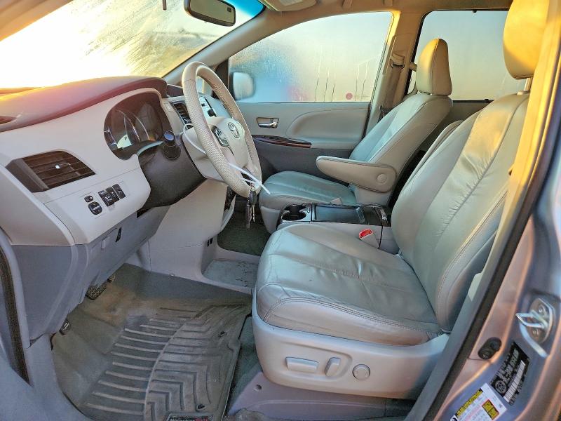 Photo 7 from auction – 2011 TOYOTA SIENNA with VIN 5TDYK3DC9BS169758