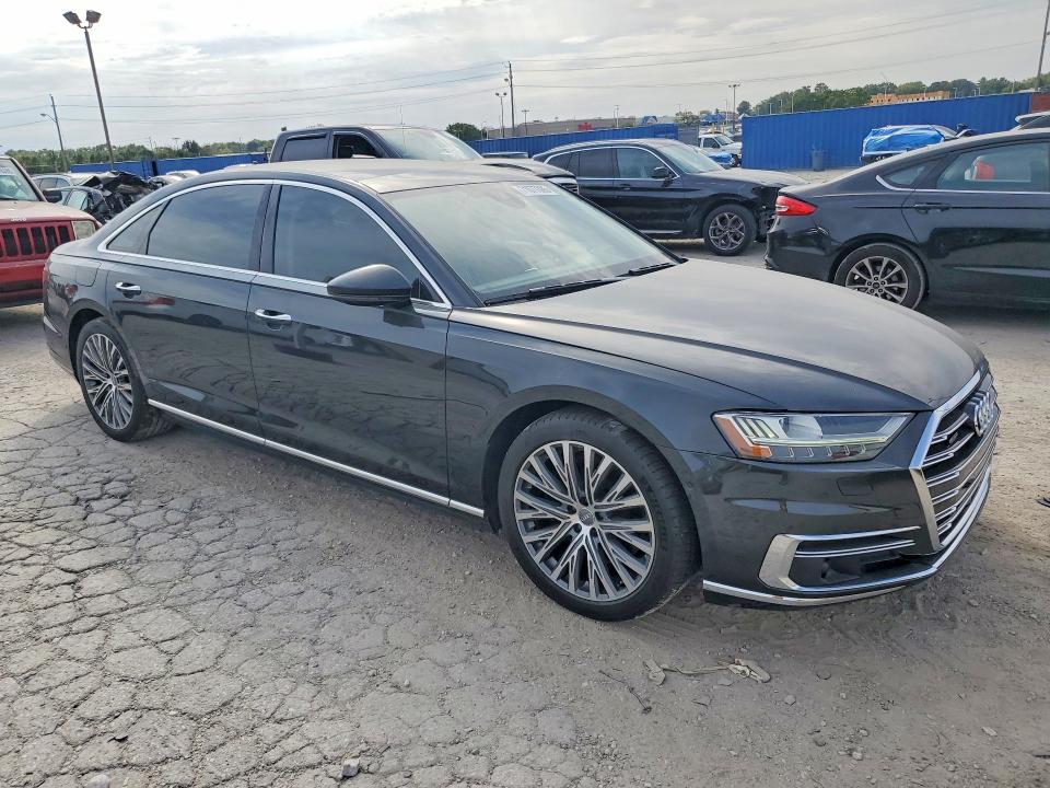 Фото 4 с аукциона – 2019 AUDI A8 с VIN WAU8DAF84KN002265