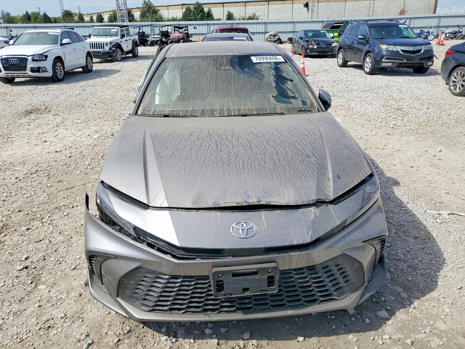Снимка 5 от търг – 2025 TOYOTA CAMRY с VIN 4T1DAACK6SU599785