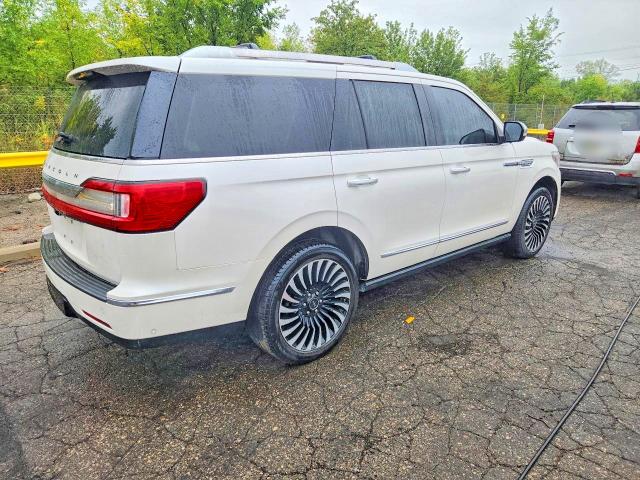 صورة رقم 3 من المزاد - 2018 LINCOLN NAVIGATOR مع VIN 5LMJJ2TT3JEL06660
