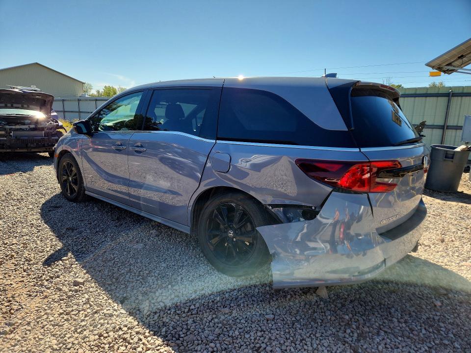Photo 2 from auction – 2023 HONDA ODYSSEY with VIN 5FNRL6H79PB011321