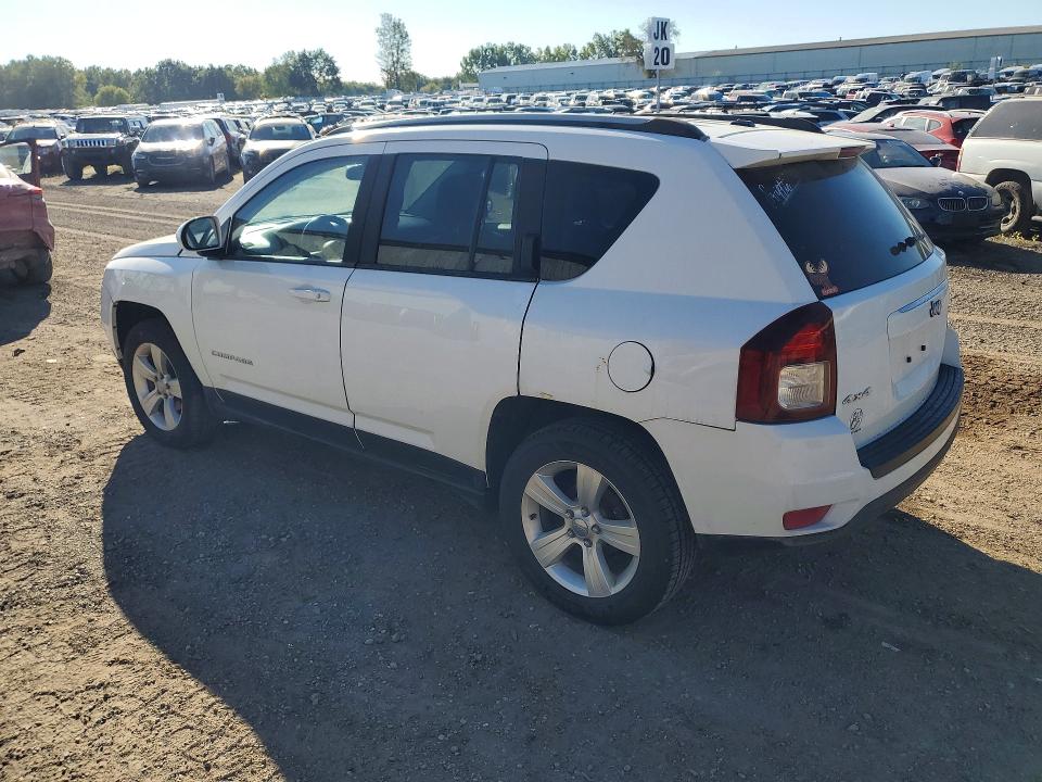 Снимка 2 от търг – 2015 JEEP COMPASS с VIN 1C4NJDEBXFD259441