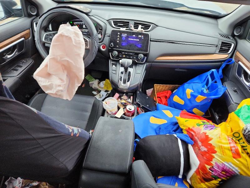 Фото 8 с аукциона – 2018 HONDA CR-V с VIN 7FARW2H54JE091850