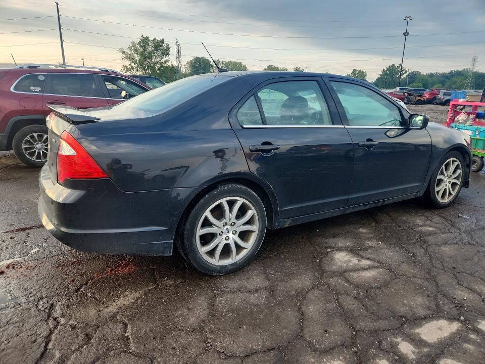 Photo 3 from auction – 2012 FORD FUSION with VIN 3FAHP0JA0CR376262