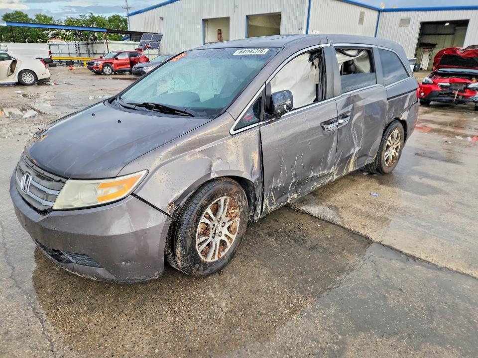 Снимка 1 от търг – 2012 HONDA ODYSSEY с VIN 5FNRL5H68CB026436
