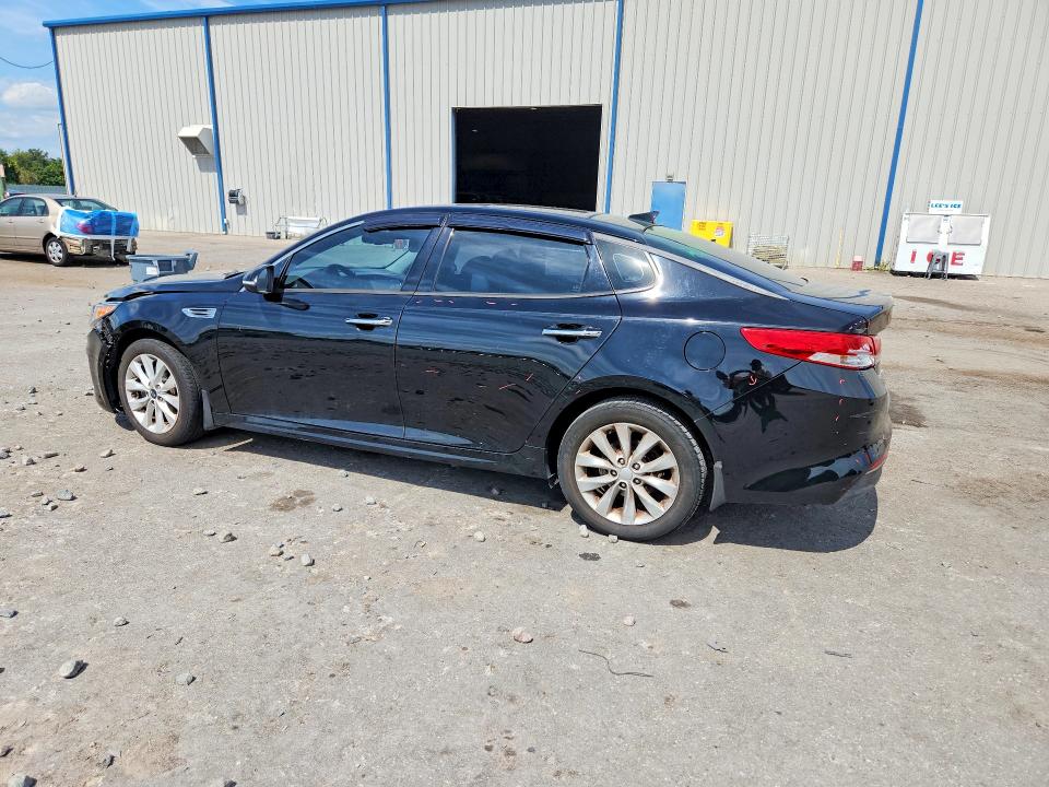 Снимка 2 от търг – 2017 KIA OPTIMA с VIN 5XXGU4L33HG173733