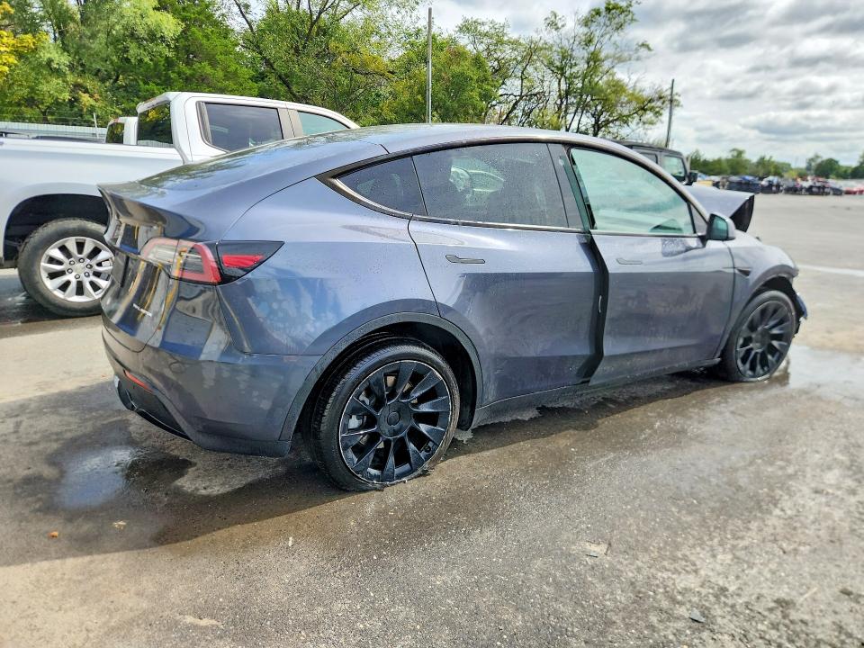 Photo 3 from auction – 2023 TESLA MODEL Y with VIN 7SAYGDEE0PA110102