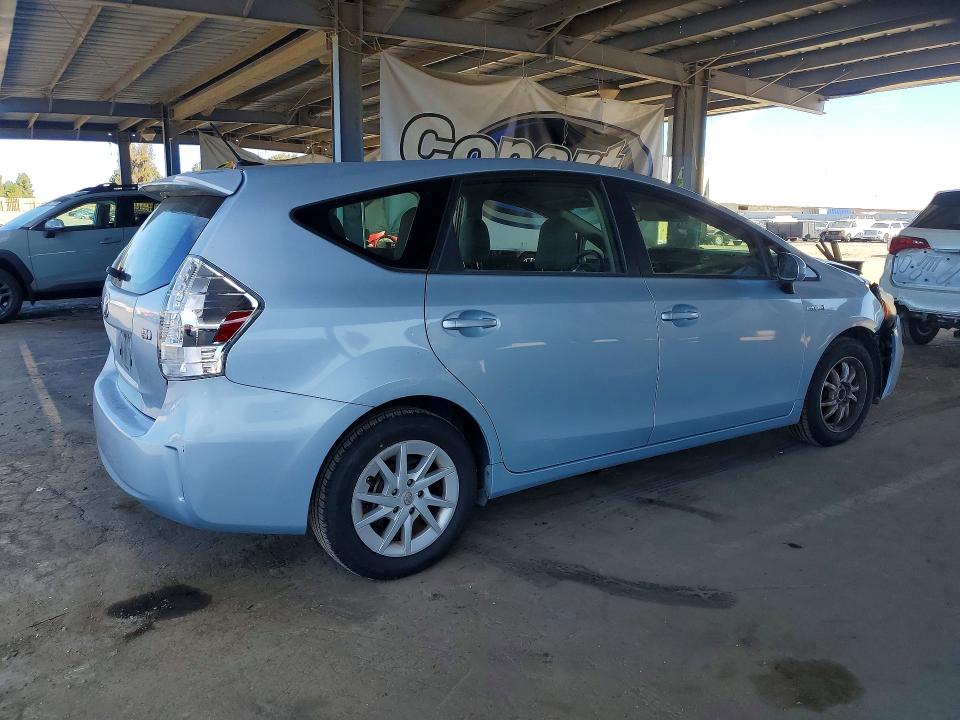 Photo 3 from auction – 2012 TOYOTA PRIUS V with VIN JTDZN3EU4C3104564