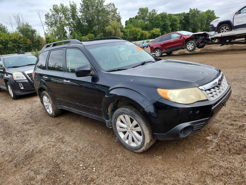Foto 4 de la subasta – 2013 SUBARU FORESTER con VIN JF2SHADCXDH420093