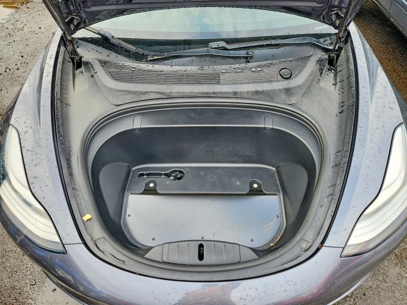 Photo 11 from auction – 2018 TESLA MODEL 3 with VIN 5YJ3E1EBXJF114038