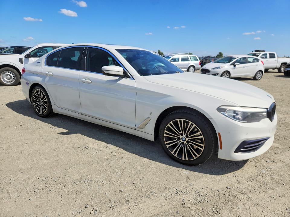Photo 4 from auction – 2019 BMW 530E with VIN WBAJA9C56KB388451