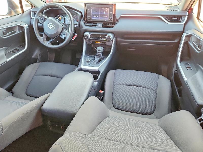 Photo 8 from auction – 2021 TOYOTA RAV4 with VIN JTMMWRFVXMD124721