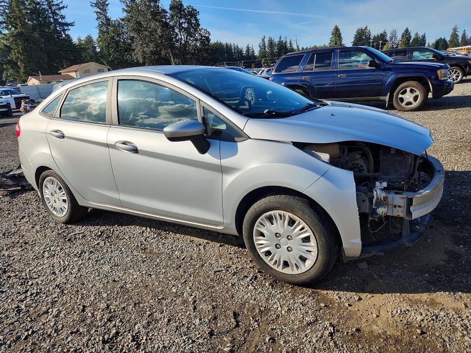 Photo 4 from auction – 2016 FORD FIESTA with VIN 3FADP4AJ7GM173829