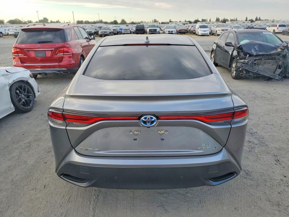 Photo 6 from auction – 2021 TOYOTA MIRAI with VIN JTDAAAAA1MA001799