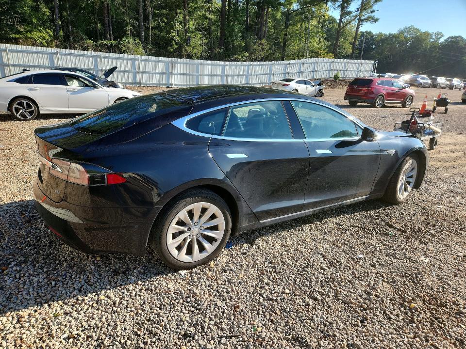 صورة رقم 3 من المزاد - 2016 TESLA MODEL S مع VIN 5YJSA1E11GF154919