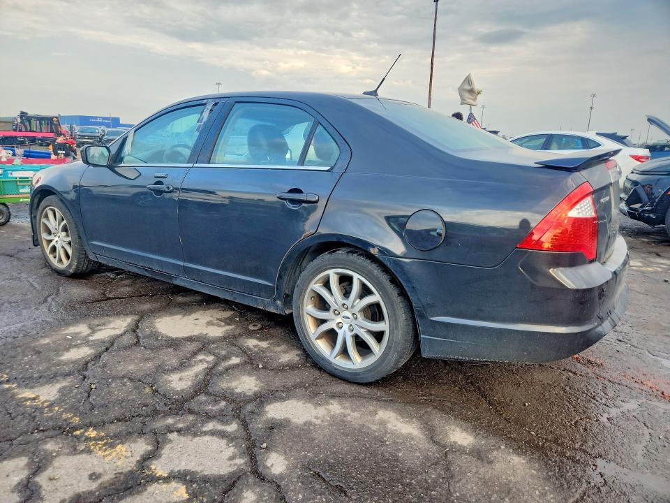 Photo 2 from auction – 2012 FORD FUSION with VIN 3FAHP0JA0CR376262