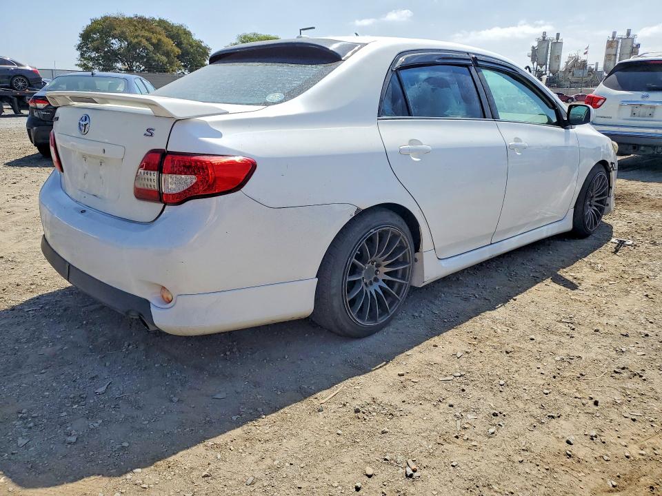 Photo 3 from auction – 2010 TOYOTA COROLLA with VIN 2T1BU4EE0AC440901