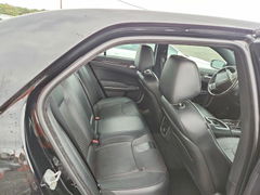 Photo 10 from auction – 2014 CHRYSLER 300C with VIN 2C3CCAKT2EH183880