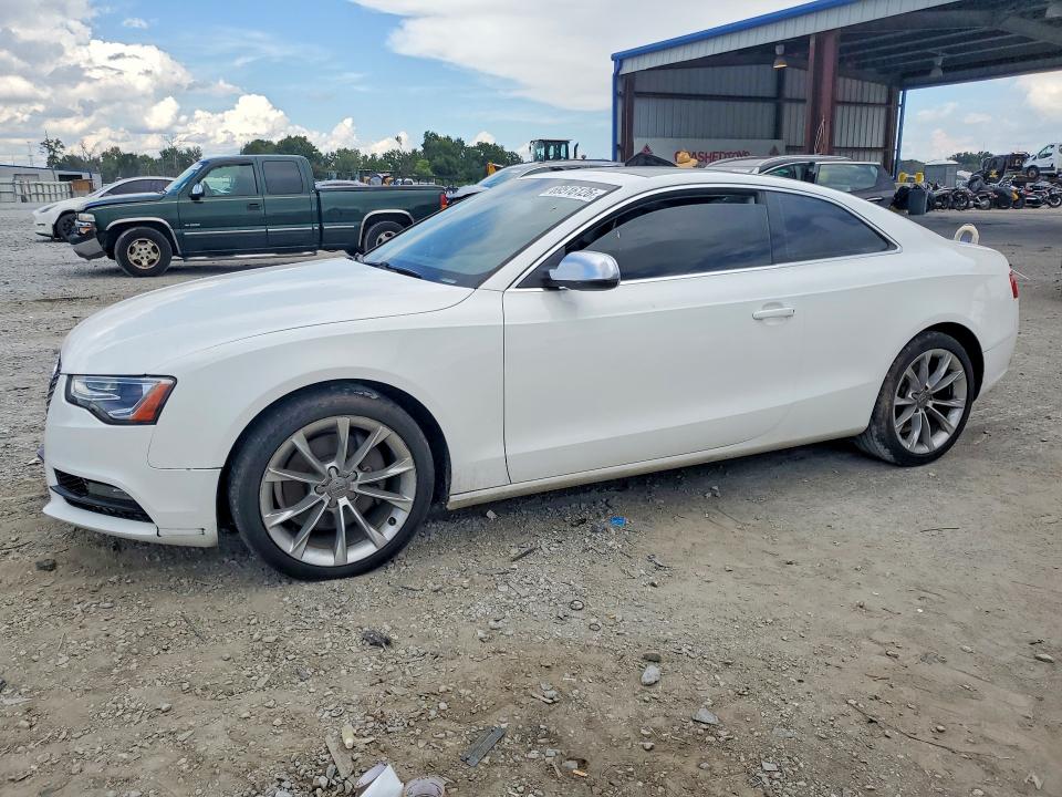 AUDI A5 2014 con VIN WAUCFAFR2EA024452 - Foto de la subasta
