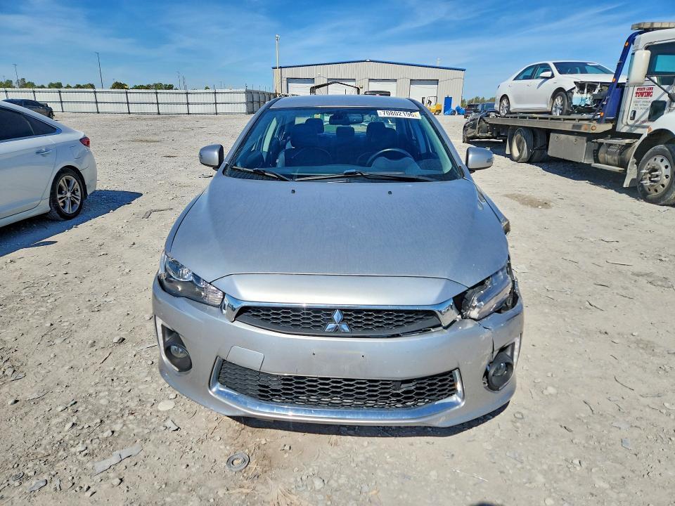 Снимка 5 от търг – 2017 MITSUBISHI LANCER с VIN JA32V2FW5HU002072