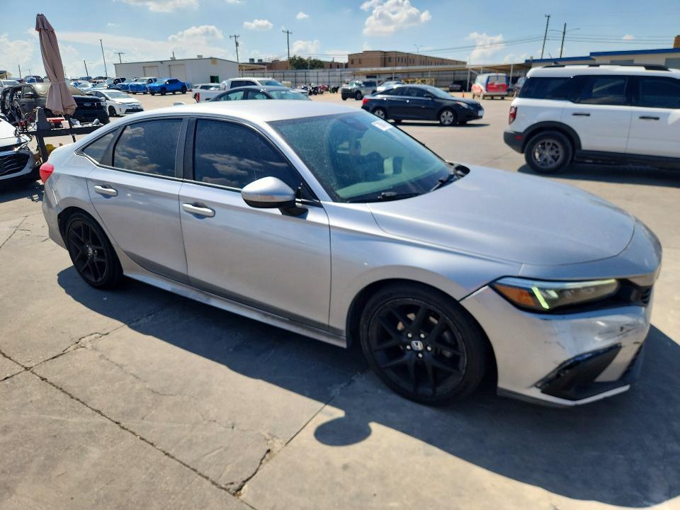 Photo 4 from auction – 2022 HONDA CIVIC with VIN 2HGFE2F54NH530289