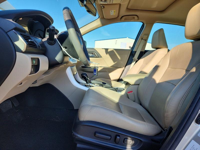 Photo 7 from auction – 2015 HONDA ACCORD with VIN 1HGCR6F56FA010089