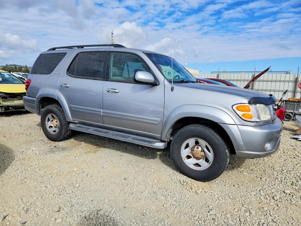 Photo 4 from auction – 2001 TOYOTA SEQUOIA with VIN 5TDBT44AX1S046833