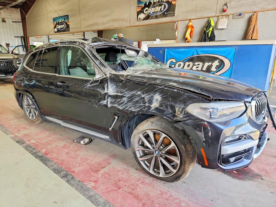 Zdjęcie 4 z aukcji – 2019 BMW X3 z VIN 5UXTR9C50KLR04865