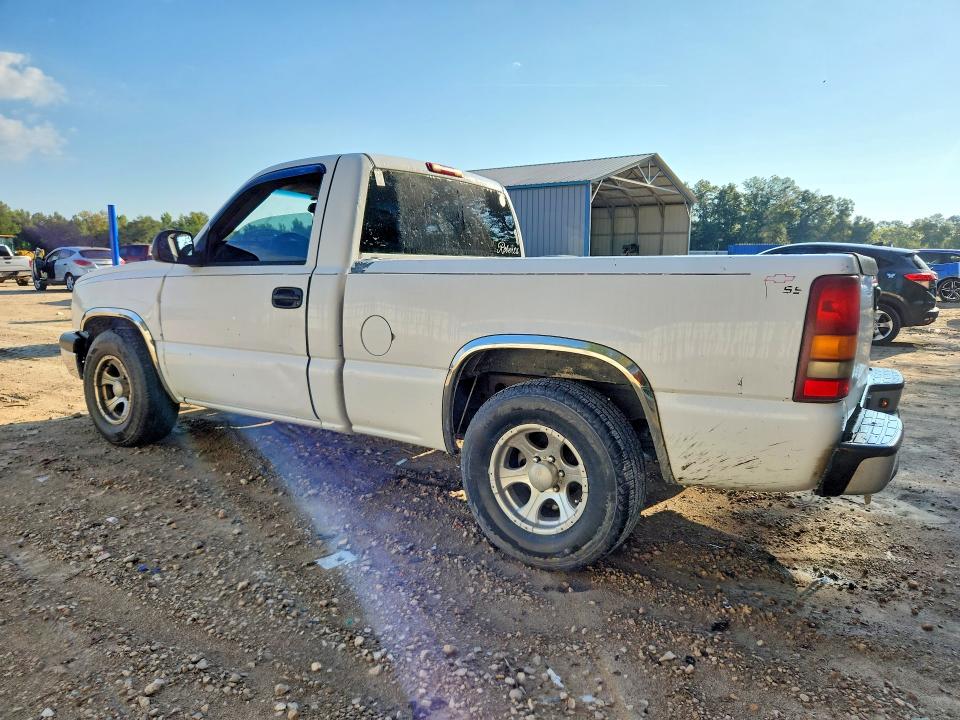 Photo 2 from auction – 2004 CHEVROLET SILVERADO with VIN 1GCEC14X24Z324935