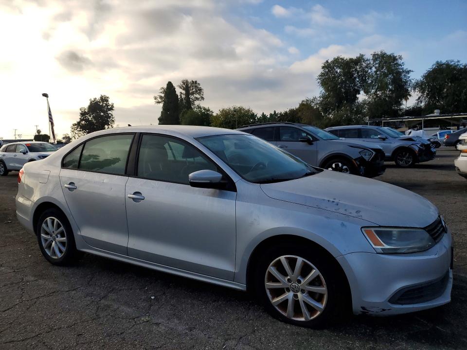 Photo 4 from auction – 2012 VOLKSWAGEN JETTA with VIN 3VWDP7AJ7CM401458