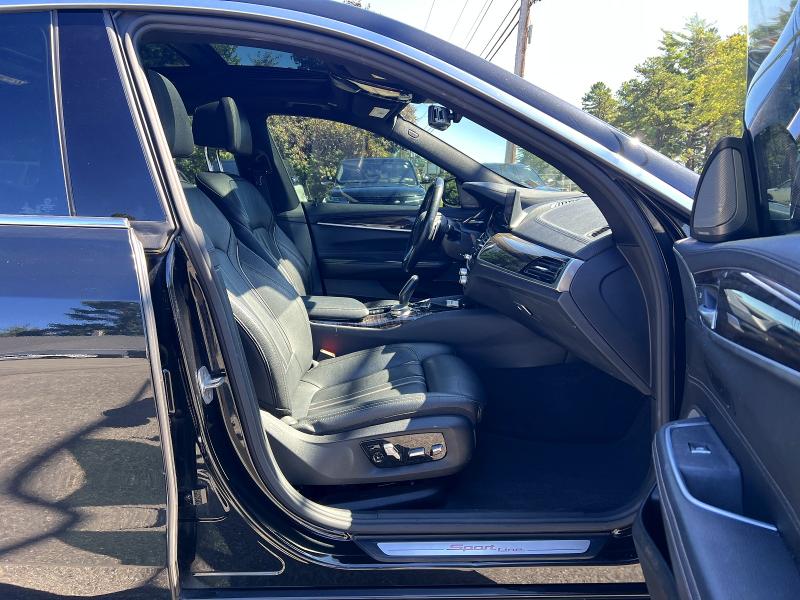 صورة رقم 5 من المزاد - 2018 BMW 640 مع VIN WBAJV6C56JBC99743