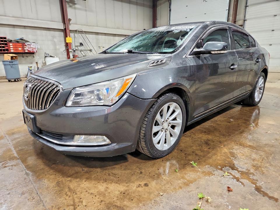 BUICK LACROSSE 2016 with VIN 1G4GB5G35GF218024 - Photo from auction