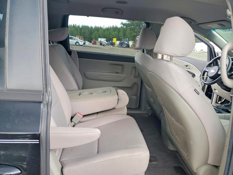 Фото 11 с аукциона – 2016 KIA SEDONA с VIN KNDMB5C13G6203145
