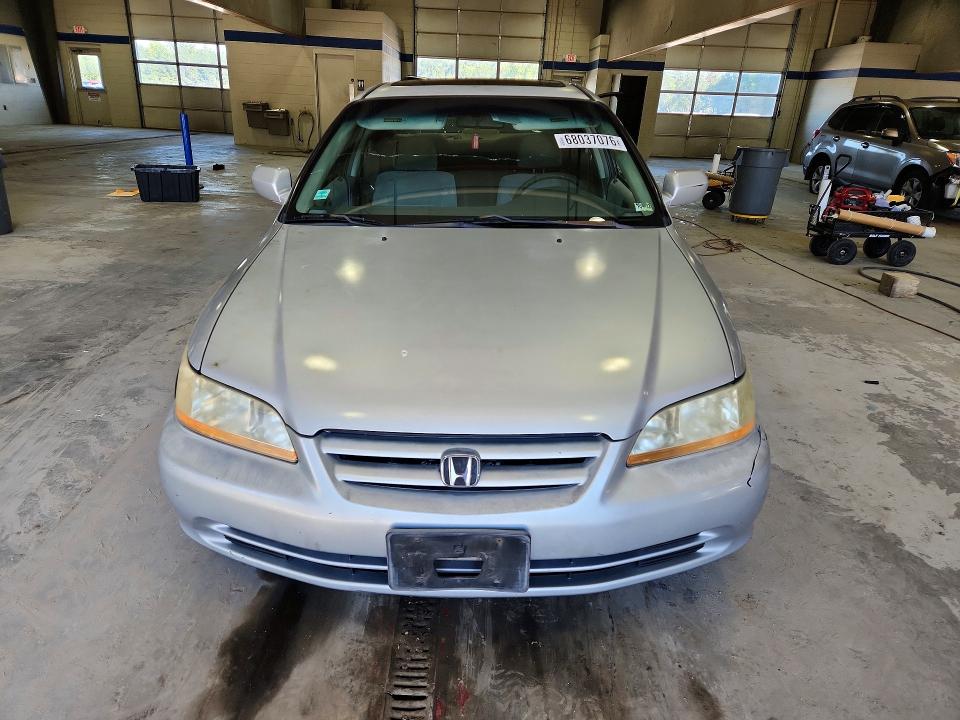 Photo 5 from auction – 2002 HONDA ACCORD with VIN 1HGCG56702A030009