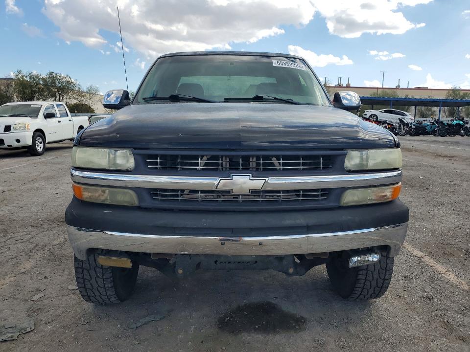 Фото 5 с аукциона – 2001 CHEVROLET SILVERADO с VIN 1GCEC19T51Z122530