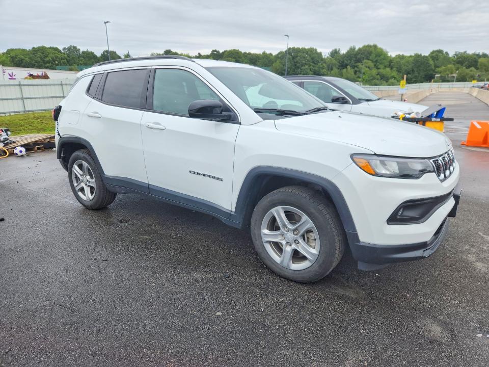 Photo 4 from auction – 2024 JEEP COMPASS with VIN 3C4NJDBN4RT606940