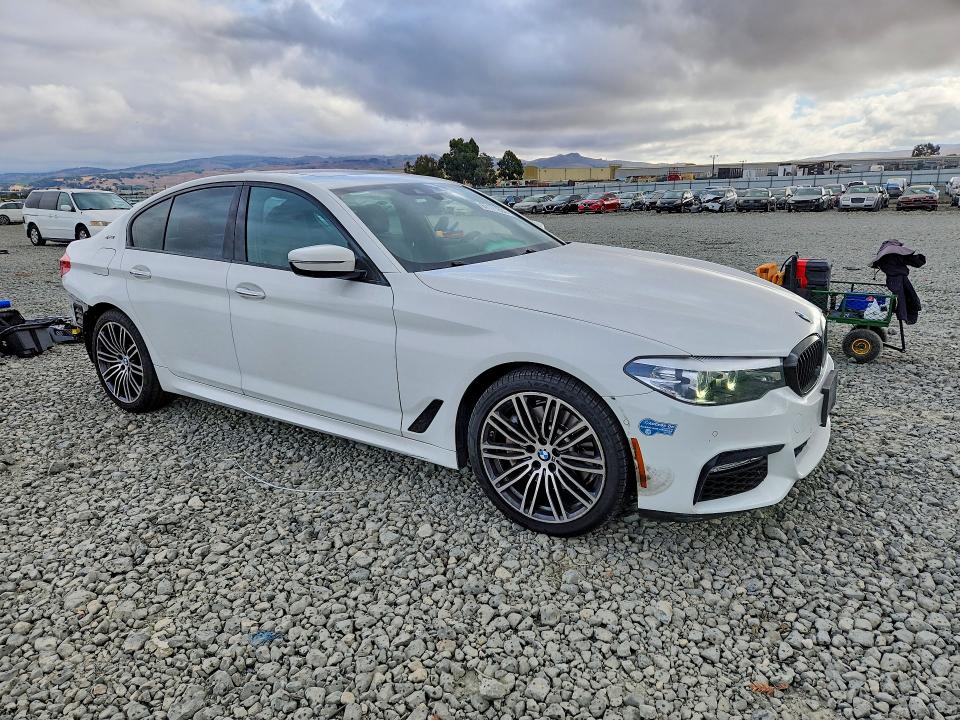 Photo 4 from auction – 2018 BMW 530E with VIN WBAJA9C58JB252501