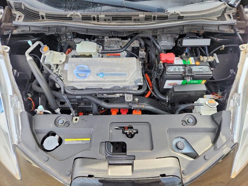 Photo 11 from auction – 2012 NISSAN LEAF with VIN JN1AZ0CP8CT021218