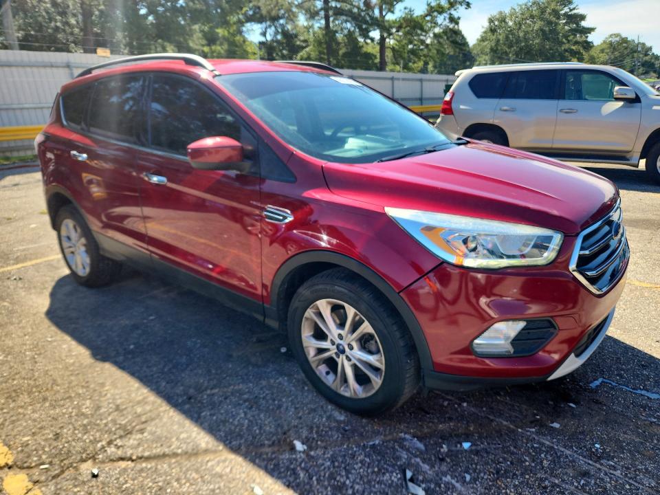 Photo 4 from auction – 2017 FORD ESCAPE with VIN 1FMCU9GDXHUC66009