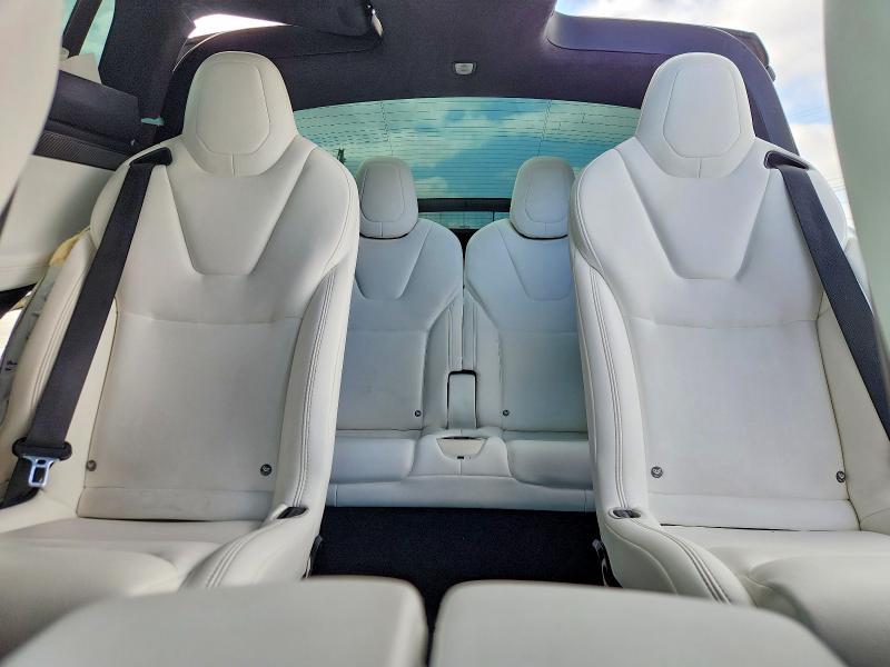 Zdjęcie 10 z aukcji – 2018 TESLA MODEL X z VIN 5YJXCBE26JF120593