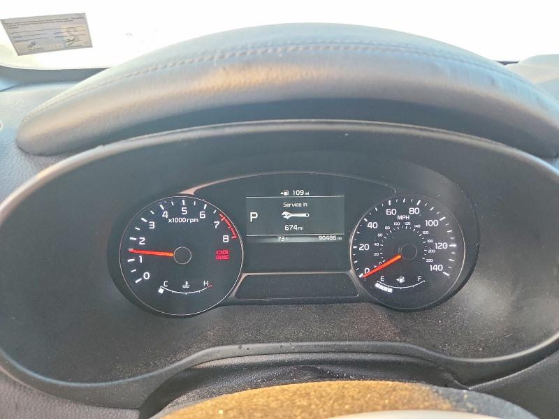 Photo 9 from auction – 2017 KIA SOUL with VIN KNDJP3A54H7481949