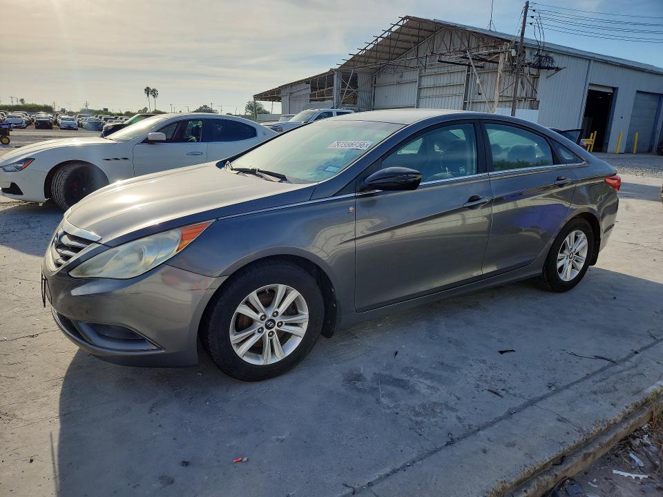 HYUNDAI SONATA 2011 with VIN 5NPEB4AC4BH118865 - Photo from auction