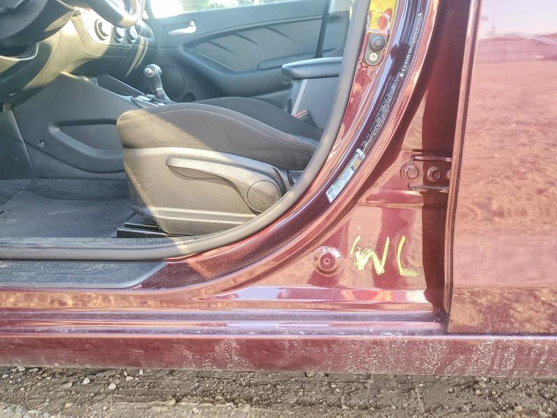 صورة رقم 12 من المزاد - 2017 KIA FORTE مع VIN 3KPFK4A76HE123652